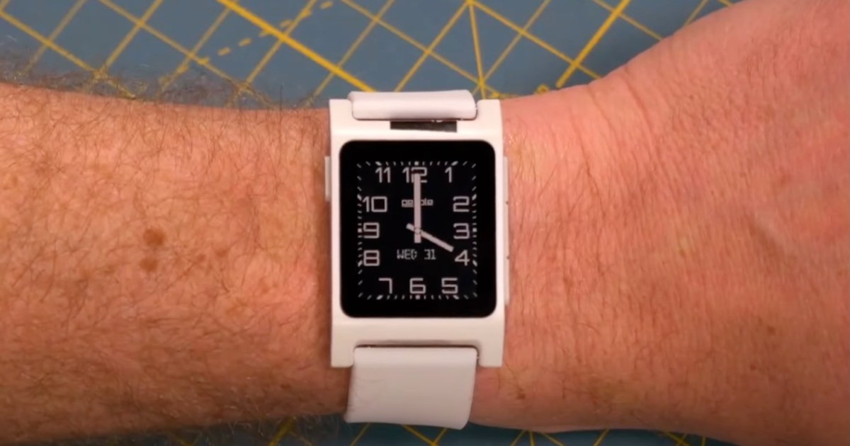 غيرت رأيي بشأن ساعة Core 2 Duo الذكية وعودة Pebble